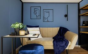 Ak7 Boutique Suites